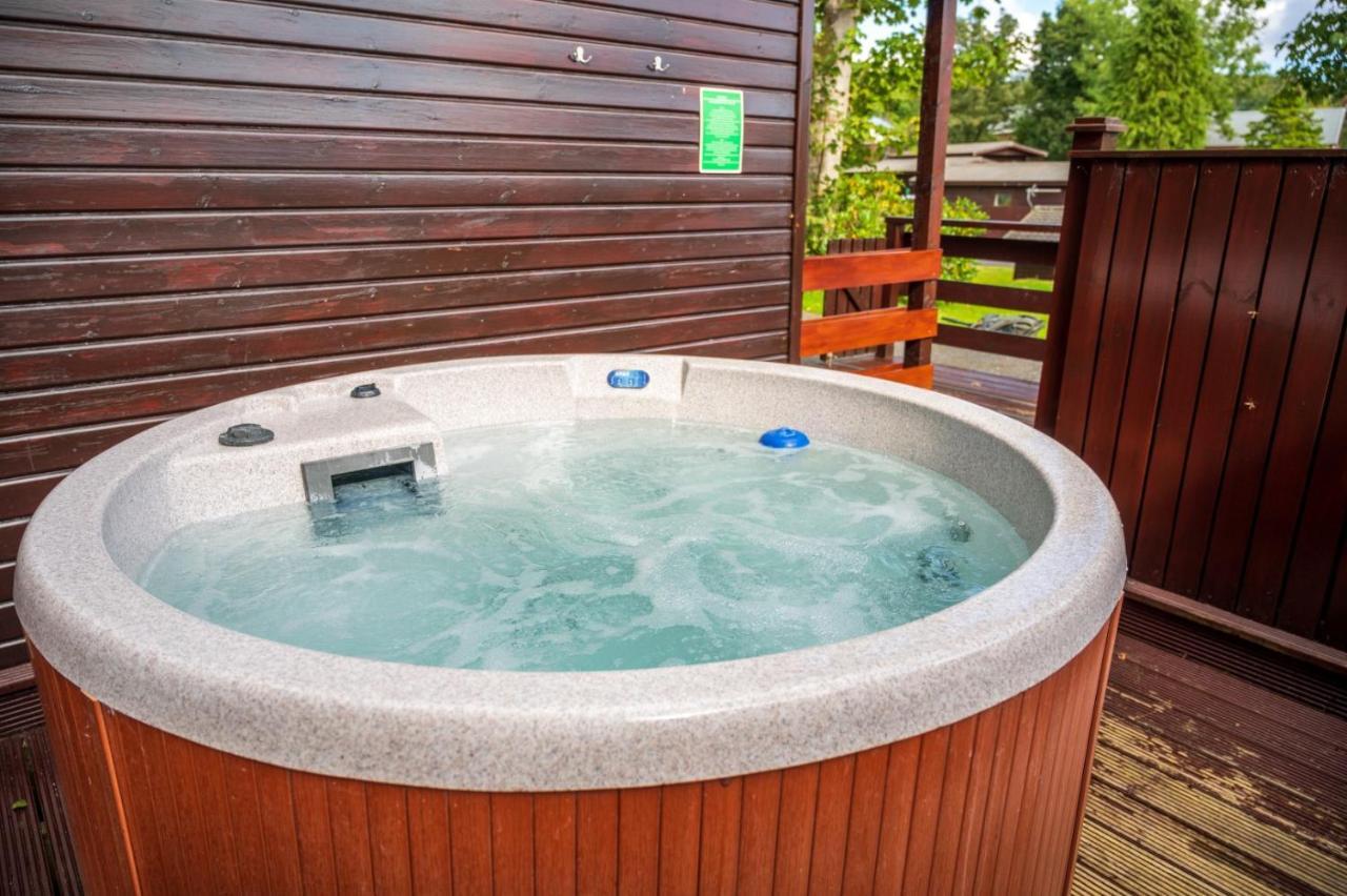Birch Lodge 13 With Hot Tub Newton Stewart Dış mekan fotoğraf